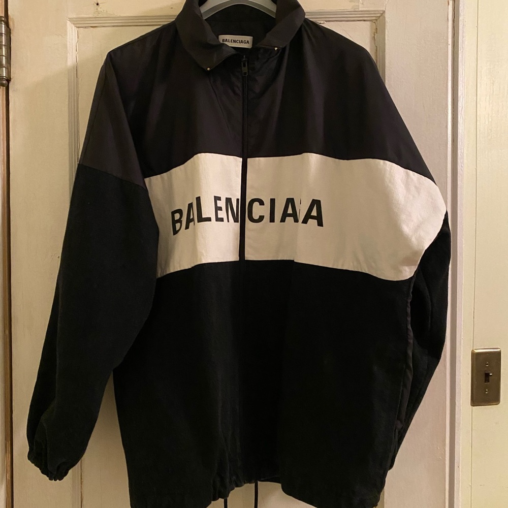AUTHENTIC Balenciaga's logo windbreaker jacket